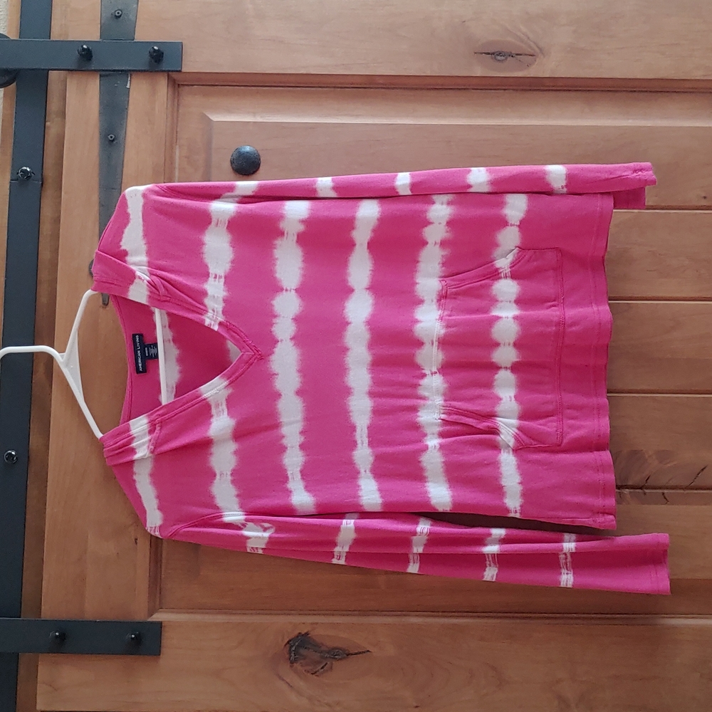 Tie dye pink hooded shirt size M